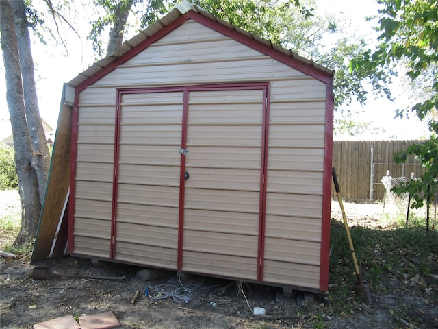 view of outbuilding