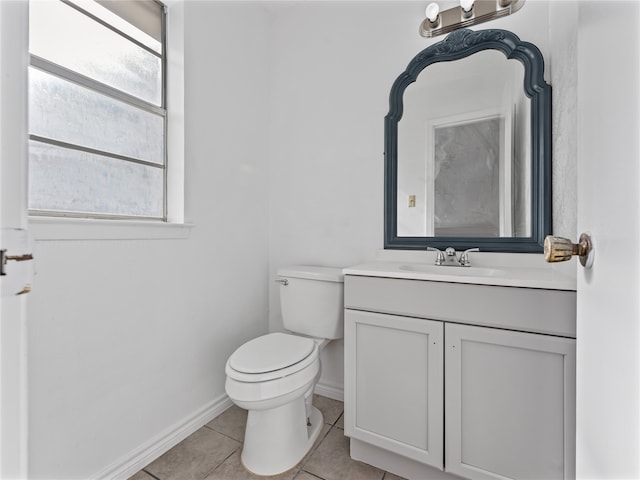 unfurnished bedroom with ceiling fan, a textured ceiling, and light hardwood / wood-style flooring