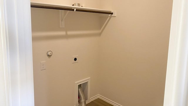 clothes washing area with electric dryer hookup