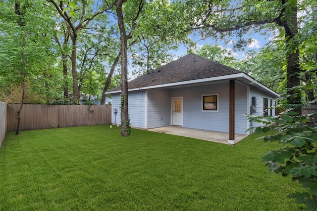 117 Pawnee Trl, Mabank, TX 75156 - rear view of property with a patio area and a shingled roof