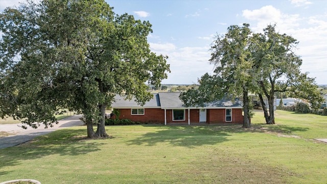 2720 N US-377, Stephenville, TX 76401 - view of front facade with a front lawn