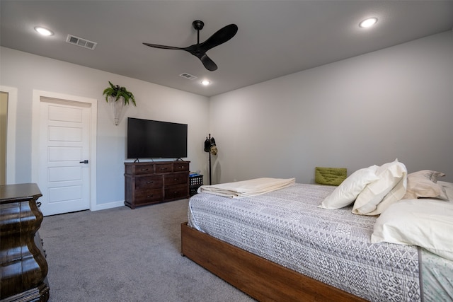 carpeted bedroom featuring ceiling fan