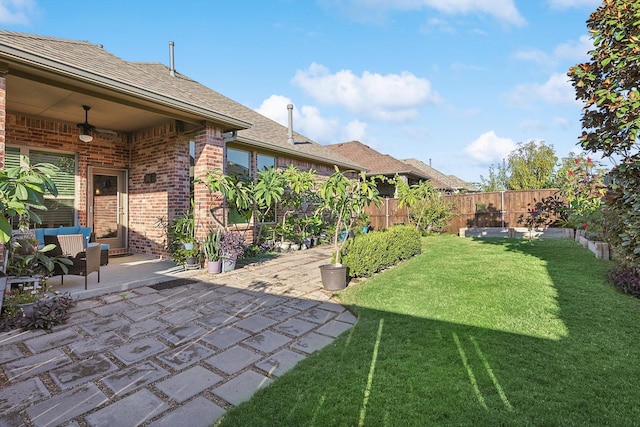 view of yard featuring a patio