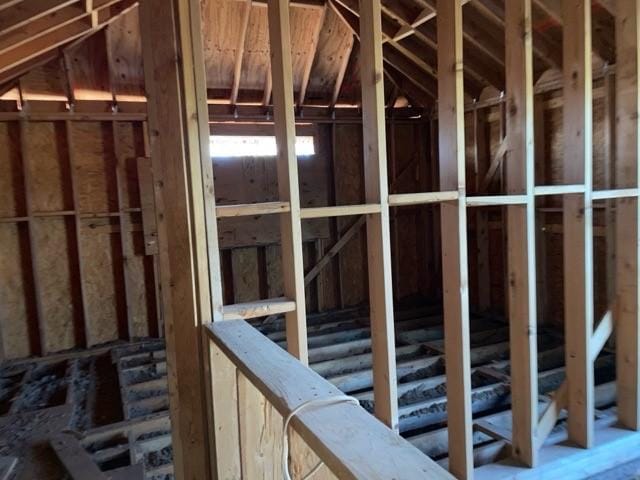 2101 Runnels St, Big Spring, TX 79720 - view of attic
