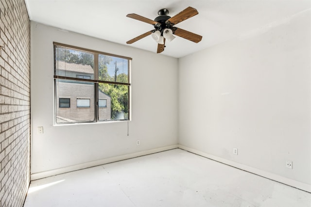 unfurnished room featuring ceiling fan