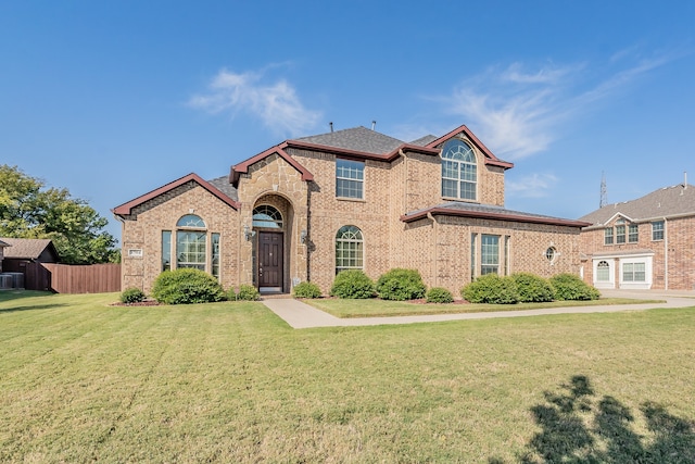 front of property with a front lawn