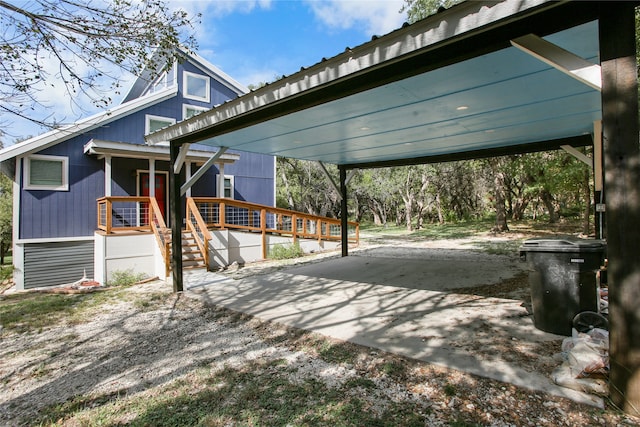 view of front of property