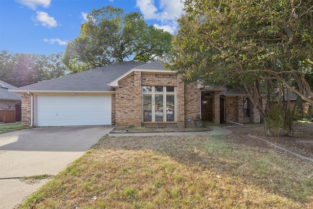 view of front facade featuring a garage