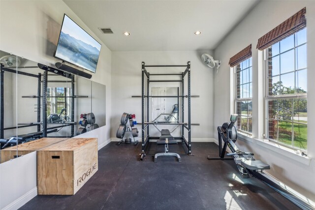 7817 Bella Flora Dr, Fort Worth, TX 76126 - exercise room featuring baseboards, recessed lighting, and visible vents