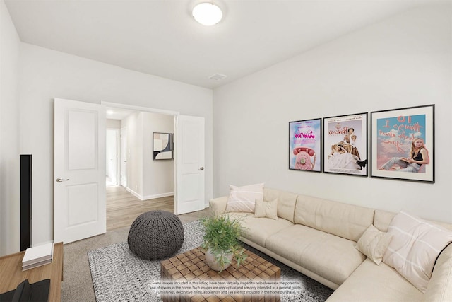 kitchen featuring stainless steel appliances, a kitchen island with sink, light hardwood / wood-style floors, and sink