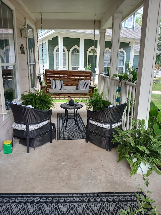 view of sunroom / solarium