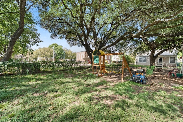 view of yard featuring a playground