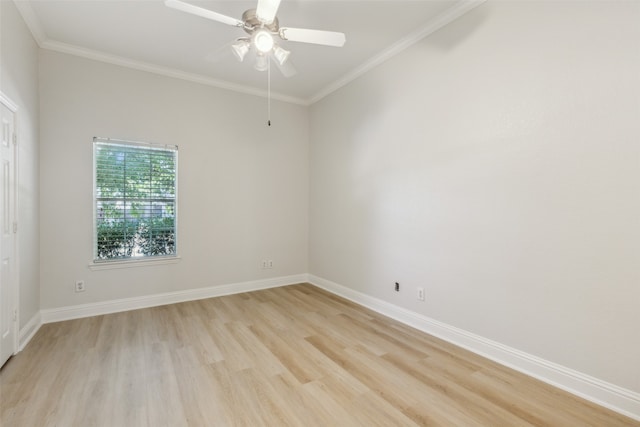 empty room featuring light hardwood / wood-style floors, ceiling fan, and ornamental molding