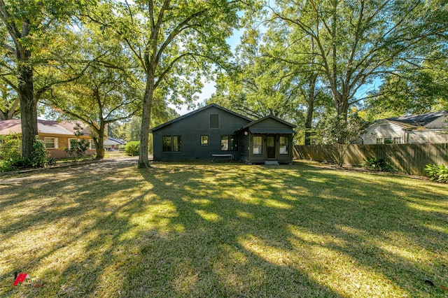 exterior space featuring a lawn