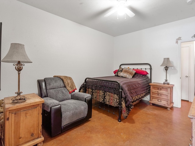 bedroom featuring ceiling fan