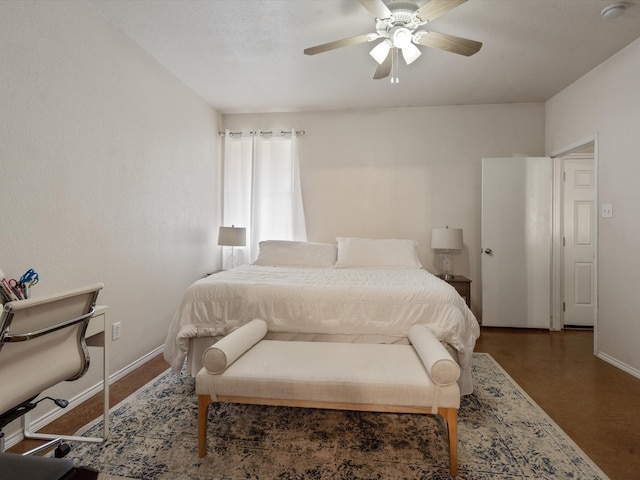 bedroom with ceiling fan