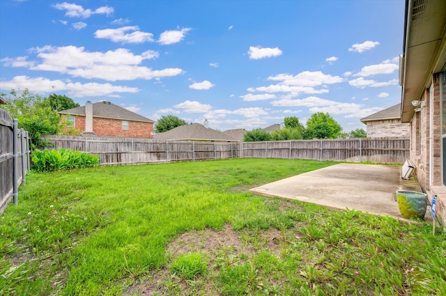 view of yard with a patio