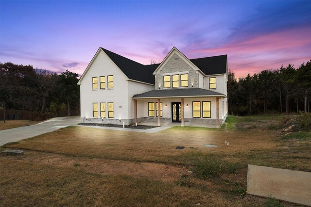 view of front of home with covered porch