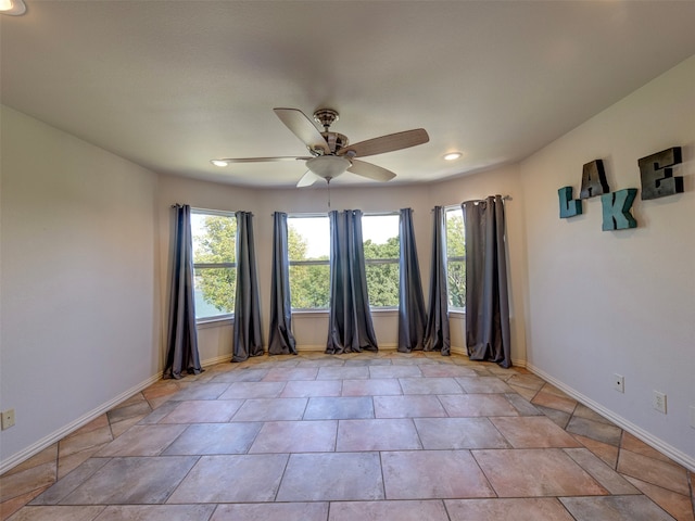 empty room with ceiling fan