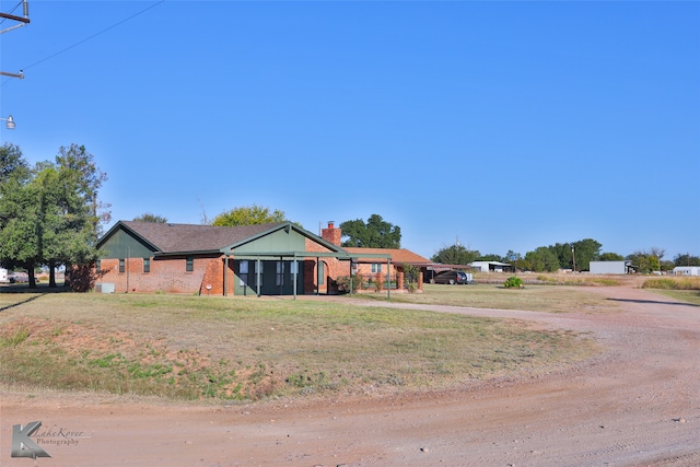 view of front of property