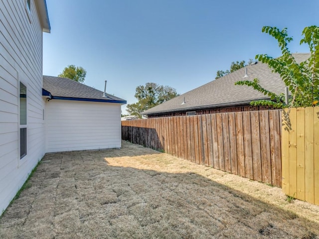 1610 Life Ave, Dallas, TX 75212 - view of yard