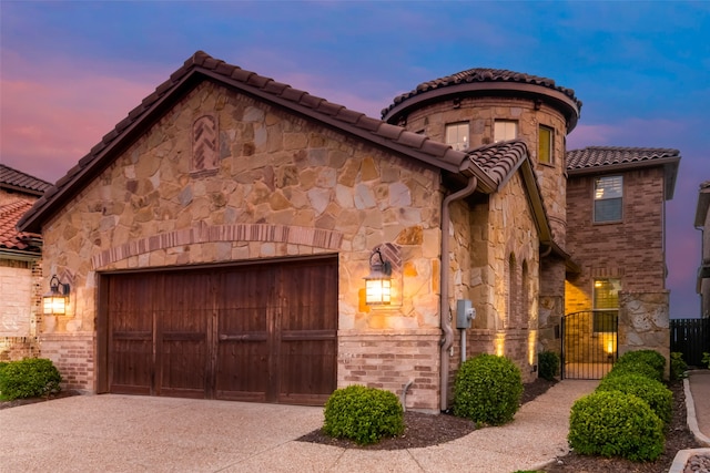 view of front of house with a garage