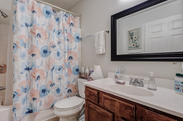 full bathroom featuring toilet, shower / tub combo with curtain, and vanity