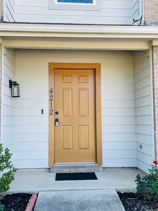 view of property entrance