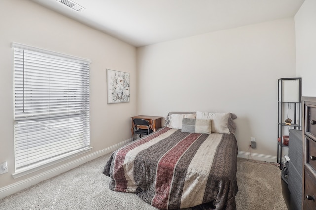 bedroom with carpet flooring