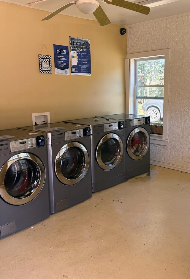 laundry room featuring washer and clothes dryer and ceiling fan