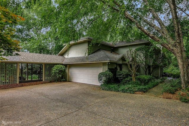 view of front facade with a garage