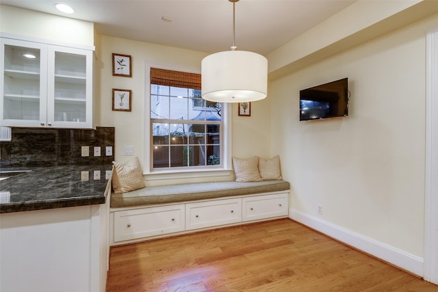 dining room with light hardwood / wood-style floors