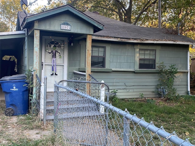 view of front of property