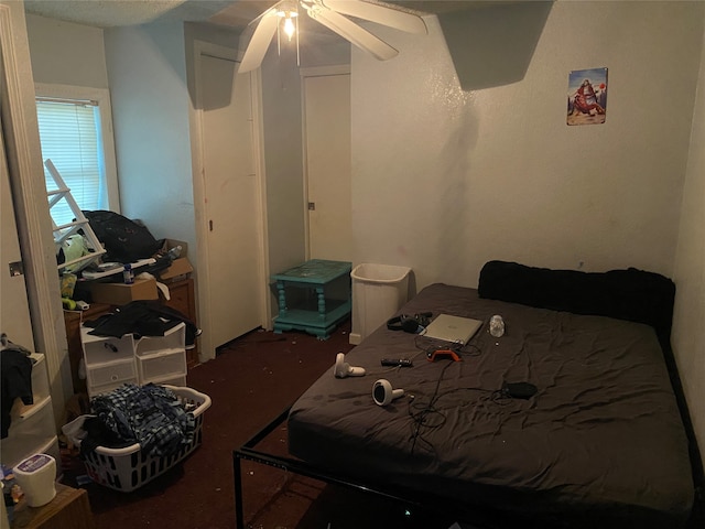 bedroom featuring ceiling fan