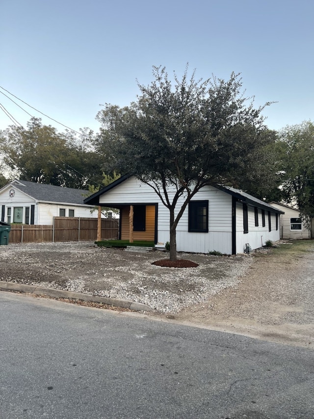 view of front of house