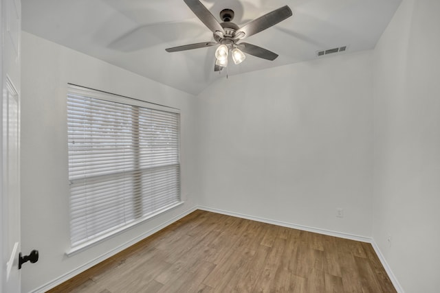 unfurnished room featuring ceiling fan and light hardwood / wood-style flooring