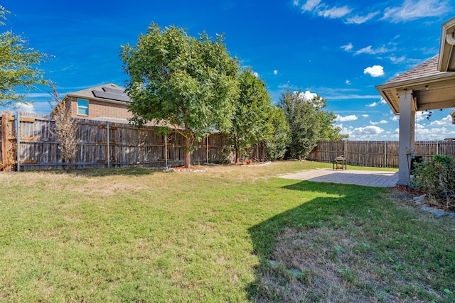 view of yard with a patio