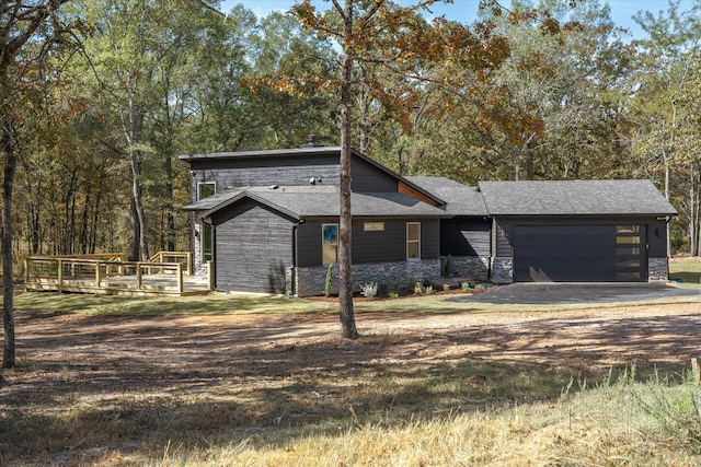 view of front of house featuring a garage