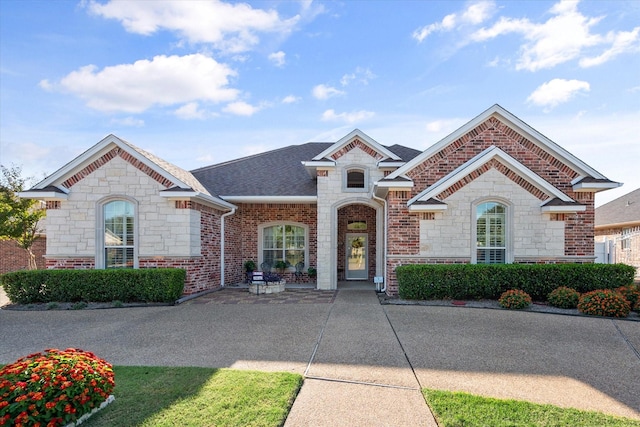 view of front of house