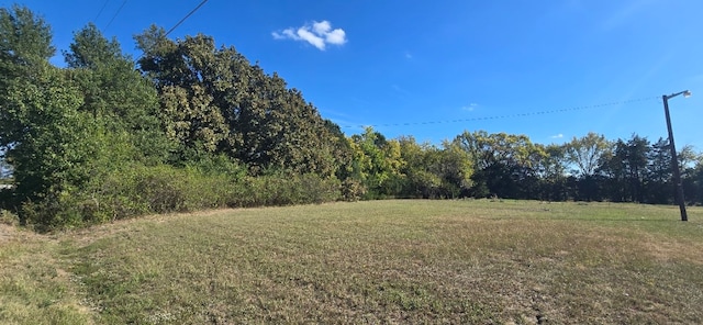 Listing photo 3 for LOT1 Harrison St, Commerce TX 75428