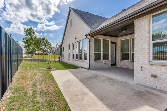 view of yard with a patio area