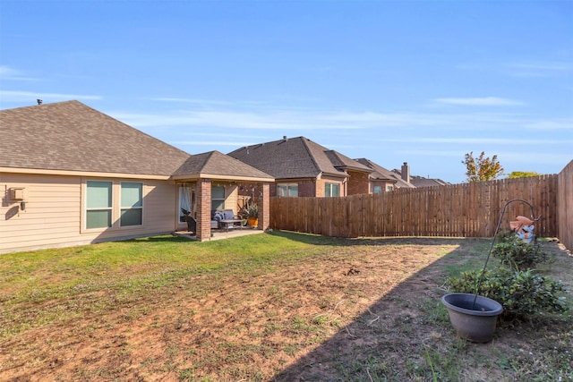 view of yard featuring a patio