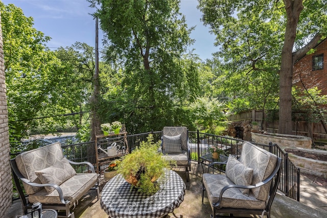 view of patio featuring an outdoor hangout area