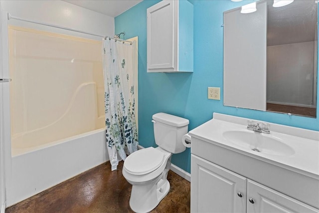 bathroom featuring toilet, baseboards, shower / bath combo with shower curtain, and vanity