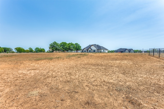 view of yard featuring a rural view