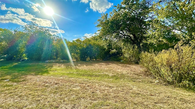 Listing photo 2 for 104 Noble Ave, Everman TX 76140