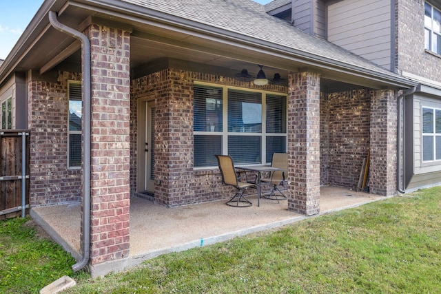 view of patio with ceiling fan