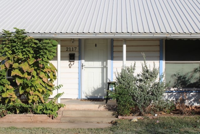 view of doorway to property