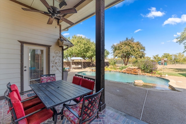 view of patio with ceiling fan