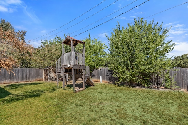 view of yard featuring a playground